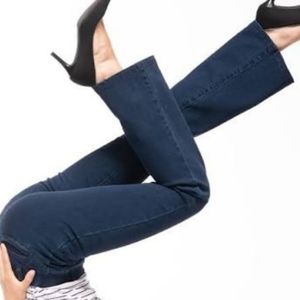 NWOT 2pc White House Black Market Denim Trouser